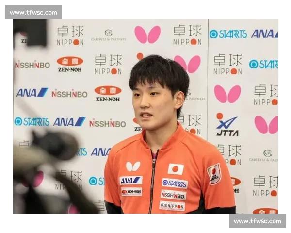 张本智和赛场狂飙四川方言喊爸递衣服 网友笑称：语言系统卡 bug 了！